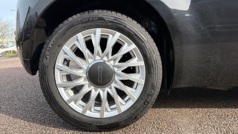 Fiat 500 1.0 Mild Hybrid Lounge 3dr Petrol Hatchback